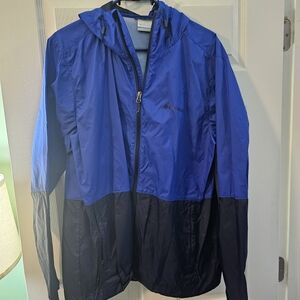 Columbia Men's Blue and Black Windbreaker/Rain Jacket